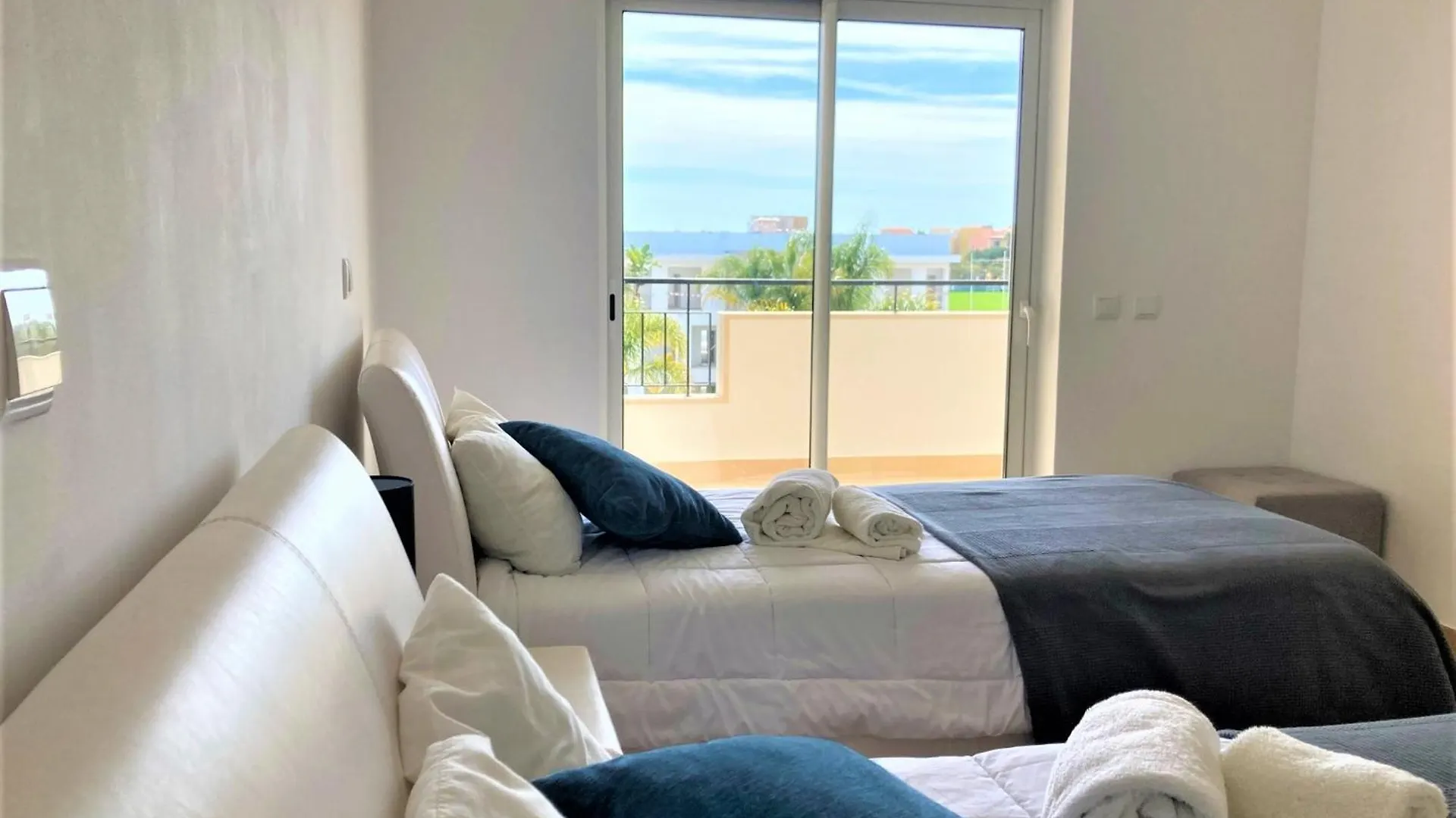 Lagos Stunning Apartments 0*,